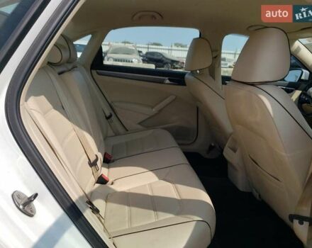 Білий Фольксваген Пассат, об'ємом двигуна 1.8 л та пробігом 97 тис. км за 2700 $, фото 9 на Automoto.ua