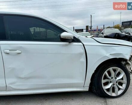 Белый Фольксваген Пассат, объемом двигателя 2 л и пробегом 123 тыс. км за 7600 $, фото 14 на Automoto.ua