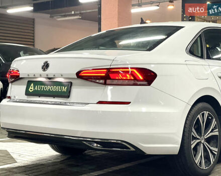 Білий Фольксваген Пассат, об'ємом двигуна 1.98 л та пробігом 72 тис. км за 21000 $, фото 14 на Automoto.ua