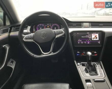 Белый Фольксваген Пассат, объемом двигателя 2 л и пробегом 55 тыс. км за 30990 $, фото 8 на Automoto.ua