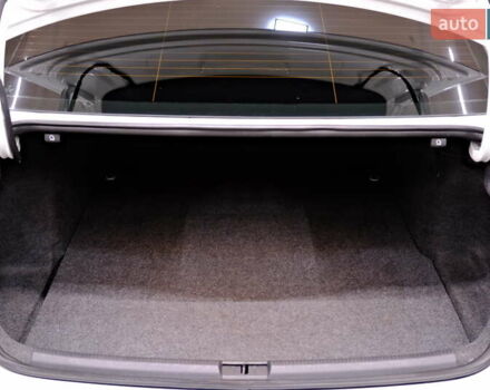 Білий Фольксваген Пассат, об'ємом двигуна 2 л та пробігом 165 тис. км за 16900 $, фото 48 на Automoto.ua