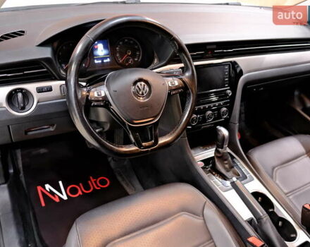 Білий Фольксваген Пассат, об'ємом двигуна 2 л та пробігом 165 тис. км за 16900 $, фото 29 на Automoto.ua