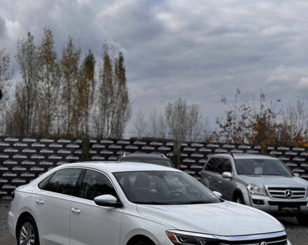 Фольксваген Пассат 2020 в Киеве на Automoto.ua Белый Фольксваген Пассат, объемом двигателя 1.98 л и пробегом 103 тыс. км за 14750 $, фото 2 на Automoto.ua