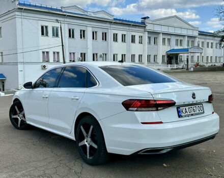 Белый Фольксваген Пассат, объемом двигателя 1.98 л и пробегом 183 тыс. км за 15800 $, фото 5 на Automoto.ua
