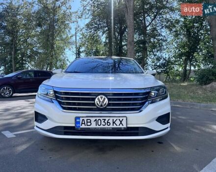 Белый Фольксваген Пассат, объемом двигателя 2 л и пробегом 102 тыс. км за 18500 $, фото 3 на Automoto.ua
