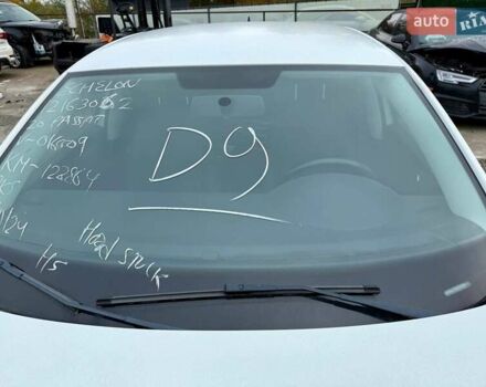 Белый Фольксваген Пассат, объемом двигателя 2 л и пробегом 123 тыс. км за 7600 $, фото 4 на Automoto.ua