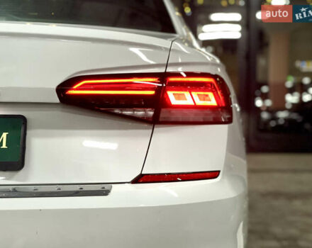 Білий Фольксваген Пассат, об'ємом двигуна 1.98 л та пробігом 72 тис. км за 21000 $, фото 16 на Automoto.ua