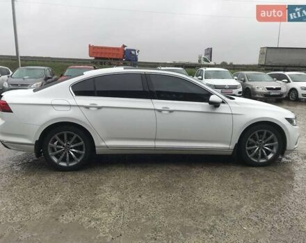 Белый Фольксваген Пассат, объемом двигателя 2 л и пробегом 55 тыс. км за 30990 $, фото 17 на Automoto.ua