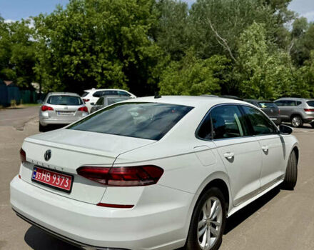Білий Фольксваген Пассат, об'ємом двигуна 2 л та пробігом 152 тис. км за 18300 $, фото 4 на Automoto.ua