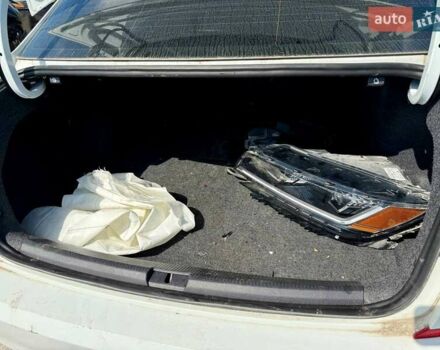 Белый Фольксваген Пассат, объемом двигателя 2 л и пробегом 123 тыс. км за 7600 $, фото 34 на Automoto.ua