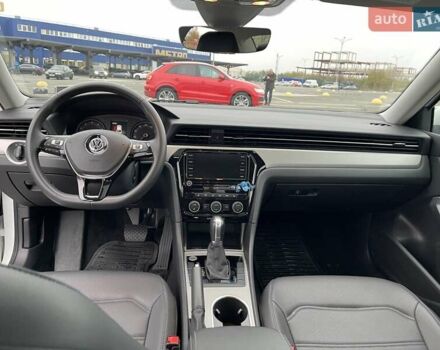 Белый Фольксваген Пассат, объемом двигателя 1.98 л и пробегом 82 тыс. км за 21000 $, фото 11 на Automoto.ua