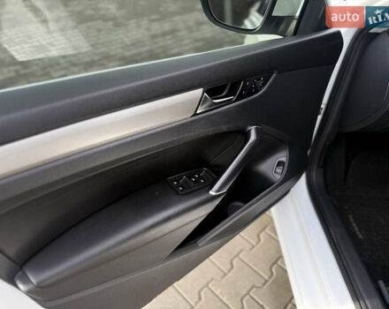 Білий Фольксваген Пассат, об'ємом двигуна 2 л та пробігом 162 тис. км за 17000 $, фото 10 на Automoto.ua