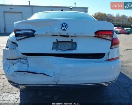 Белый Фольксваген Пассат, объемом двигателя 2 л и пробегом 42 тыс. км за 11355 $, фото 6 на Automoto.ua