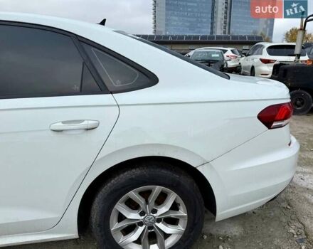 Белый Фольксваген Пассат, объемом двигателя 2 л и пробегом 123 тыс. км за 7600 $, фото 9 на Automoto.ua