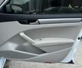 Фольксваген Пассат 2020 в Киеве на Automoto.ua Белый Фольксваген Пассат, объемом двигателя 2 л и пробегом 65 тыс. км за 21500 $, фото 14 на Automoto.ua