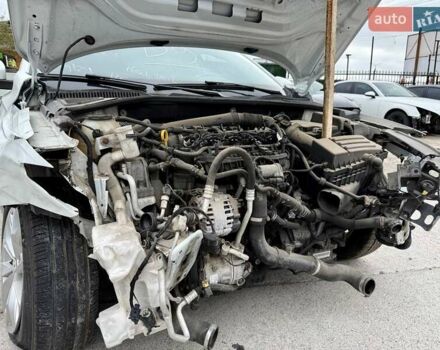 Белый Фольксваген Пассат, объемом двигателя 2 л и пробегом 123 тыс. км за 7600 $, фото 19 на Automoto.ua