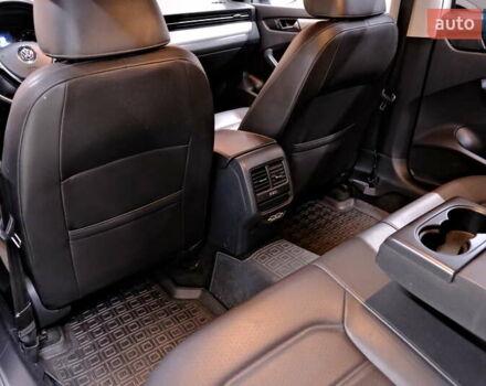 Білий Фольксваген Пассат, об'ємом двигуна 2 л та пробігом 165 тис. км за 16900 $, фото 33 на Automoto.ua