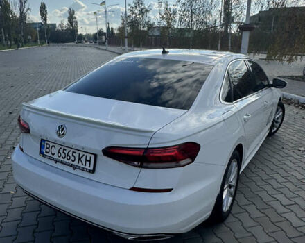 Білий Фольксваген Пассат, об'ємом двигуна 1.98 л та пробігом 62 тис. км за 19100 $, фото 4 на Automoto.ua