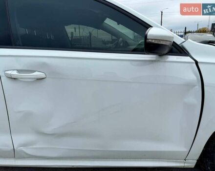 Белый Фольксваген Пассат, объемом двигателя 2 л и пробегом 123 тыс. км за 7600 $, фото 15 на Automoto.ua