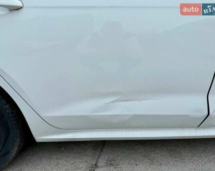 Белый Фольксваген Пассат, объемом двигателя 2 л и пробегом 123 тыс. км за 7600 $, фото 13 на Automoto.ua