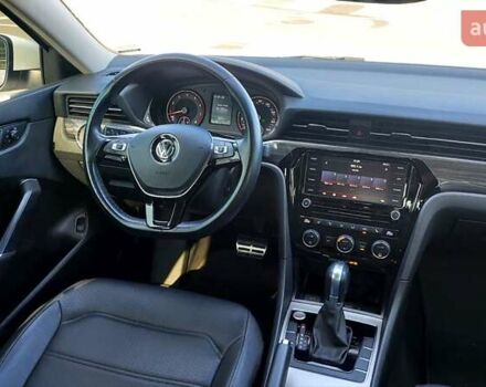 Белый Фольксваген Пассат, объемом двигателя 2 л и пробегом 76 тыс. км за 21900 $, фото 11 на Automoto.ua