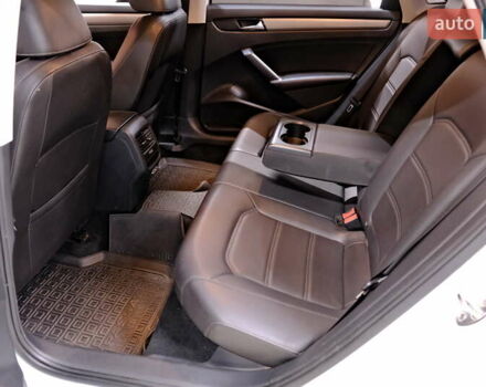 Білий Фольксваген Пассат, об'ємом двигуна 2 л та пробігом 165 тис. км за 16900 $, фото 32 на Automoto.ua