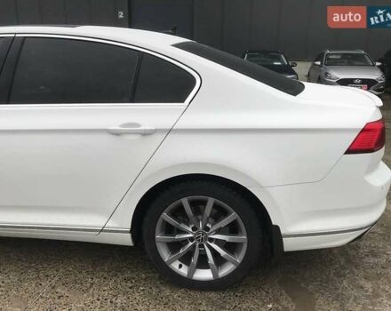 Белый Фольксваген Пассат, объемом двигателя 2 л и пробегом 55 тыс. км за 30990 $, фото 21 на Automoto.ua