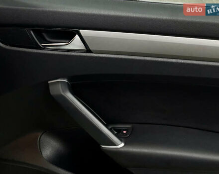 Білий Фольксваген Пассат, об'ємом двигуна 1.98 л та пробігом 72 тис. км за 21000 $, фото 38 на Automoto.ua