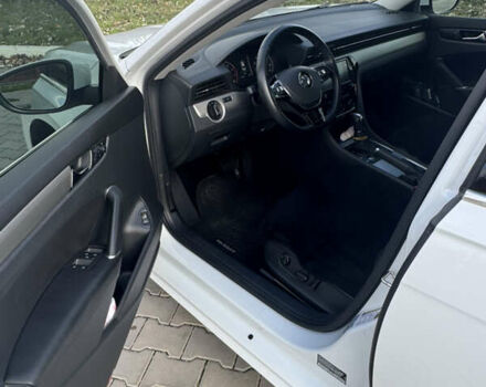 Білий Фольксваген Пассат, об'ємом двигуна 1.98 л та пробігом 62 тис. км за 19100 $, фото 14 на Automoto.ua