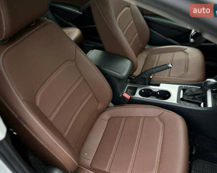 Белый Фольксваген Пассат, объемом двигателя 1.98 л и пробегом 51 тыс. км за 27999 $, фото 11 на Automoto.ua