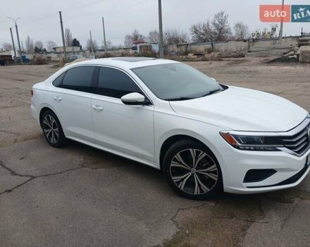 Белый Фольксваген Пассат, объемом двигателя 1.98 л и пробегом 112 тыс. км за 20800 $, фото 1 на Automoto.ua