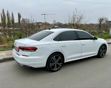 Белый Фольксваген Пассат, объемом двигателя 2 л и пробегом 105 тыс. км за 16700 $, фото 1 на Automoto.ua