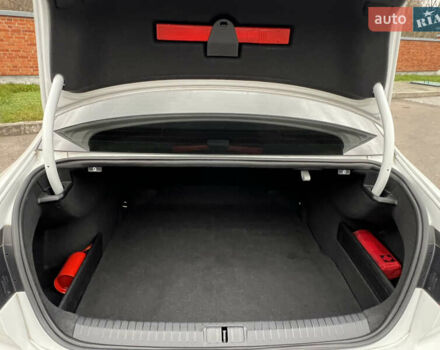 Белый Фольксваген Пассат, объемом двигателя 1.97 л и пробегом 176 тыс. км за 25599 $, фото 57 на Automoto.ua