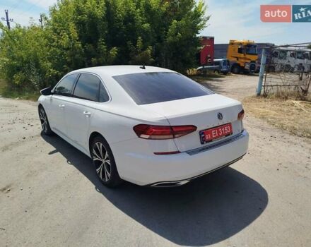 Білий Фольксваген Пассат, об'ємом двигуна 2 л та пробігом 195 тис. км за 15999 $, фото 30 на Automoto.ua