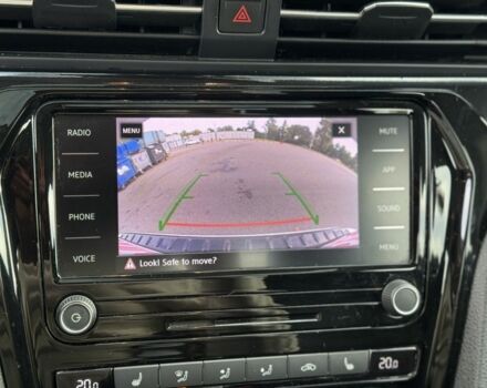 Фольксваген Пассат 2021 в Киеве на Automoto.ua Белый Фольксваген Пассат, объемом двигателя 2 л и пробегом 51 тыс. км за 20900 $, фото 17 на Automoto.ua