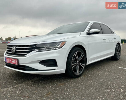 Белый Фольксваген Пассат, объемом двигателя 2 л и пробегом 105 тыс. км за 16700 $, фото 11 на Automoto.ua