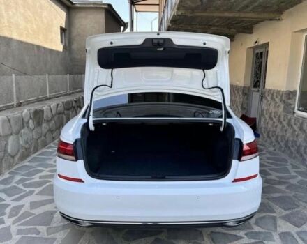 Білий Фольксваген Пассат, об'ємом двигуна 2 л та пробігом 124 тис. км за 11300 $, фото 5 на Automoto.ua