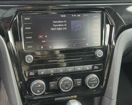 Фольксваген Пассат 2021 в Киеве на Automoto.ua Белый Фольксваген Пассат, объемом двигателя 2 л и пробегом 51 тыс. км за 20900 $, фото 16 на Automoto.ua