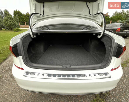 Белый Фольксваген Пассат, объемом двигателя 2 л и пробегом 26 тыс. км за 22500 $, фото 18 на Automoto.ua