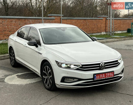 Белый Фольксваген Пассат, объемом двигателя 1.97 л и пробегом 176 тыс. км за 25599 $, фото 7 на Automoto.ua