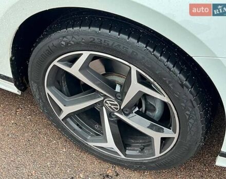 Білий Фольксваген Пассат, об'ємом двигуна 2 л та пробігом 87 тис. км за 35000 $, фото 16 на Automoto.ua