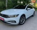 Белый Фольксваген Пассат, объемом двигателя 2 л и пробегом 87 тыс. км за 28900 $, фото 1 на Automoto.ua