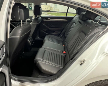 Белый Фольксваген Пассат, объемом двигателя 1.97 л и пробегом 176 тыс. км за 25599 $, фото 48 на Automoto.ua