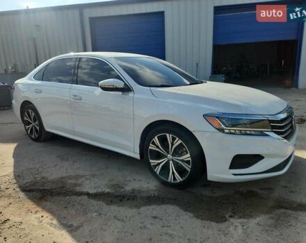 Білий Фольксваген Пассат, об'ємом двигуна 2 л та пробігом 104 тис. км за 4100 $, фото 3 на Automoto.ua