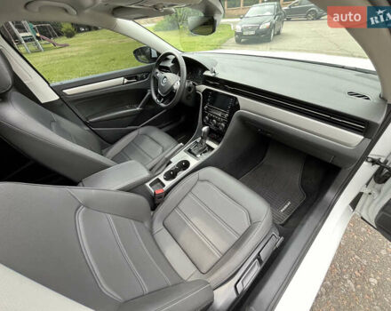 Белый Фольксваген Пассат, объемом двигателя 2 л и пробегом 26 тыс. км за 22500 $, фото 14 на Automoto.ua