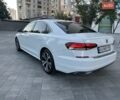 Белый Фольксваген Пассат, объемом двигателя 2 л и пробегом 64 тыс. км за 18700 $, фото 12 на Automoto.ua
