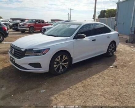 Фольксваген Пассат 2021 в Львове на Automoto.ua Белый Фольксваген Пассат, объемом двигателя 0 л и пробегом 76 тыс. км за 4000 $, фото 1 на Automoto.ua