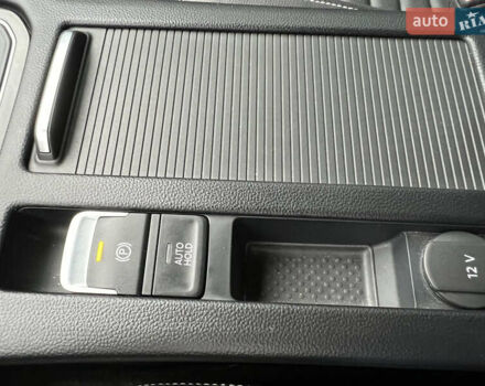 Белый Фольксваген Пассат, объемом двигателя 1.97 л и пробегом 176 тыс. км за 25599 $, фото 47 на Automoto.ua