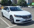 Белый Фольксваген Пассат, объемом двигателя 2 л и пробегом 110 тыс. км за 19600 $, фото 1 на Automoto.ua