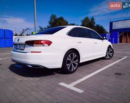 Білий Фольксваген Пассат, об'ємом двигуна 2 л та пробігом 100 тис. км за 17400 $, фото 24 на Automoto.ua